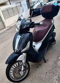 Beverly 300 - 2020 in condizioni perfette