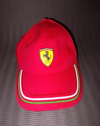 Cappello Ferrari nuovo
