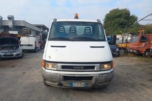 IVECO DAILY 35 2.8D GEMELLATO - 3 POSTI