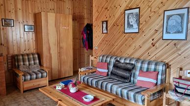 App. a Lorica (Sila) con balcone vista lago