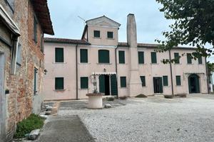 Borbiago villa dell'800 con 4200mq di giardino