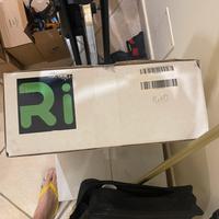 Schermo e pc fisso nuovi imballati a 40€