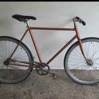 Bici con freno contropedale