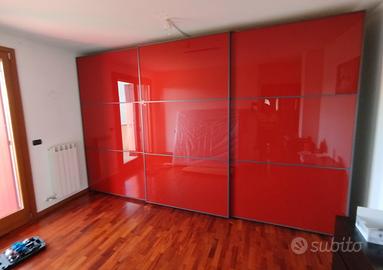 ARMADIO SCORREVOLE A TRE ANTE