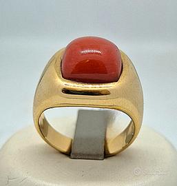 Anello da donna con corallo rosso