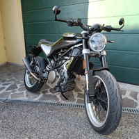 Husqvarna Svartpilen 401 - 2020