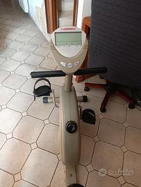 Cyclette con seduta a poltroncina marca Carnielli