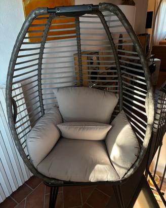 Poltrona a uovo con cuscini -interno/esterno relax