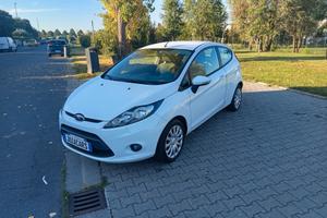 Ford Fiesta 1.4 3 porte Bz.- GPL Titanium