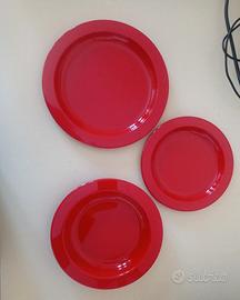 piatti in plastica dura