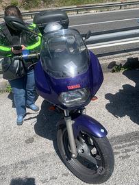 MOTO YAMAHA XJ600 DIVERSION CON ACCESSORI 1993