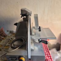 Affettatrice professionale in buono stato.