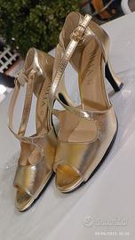 scarpe color oro 