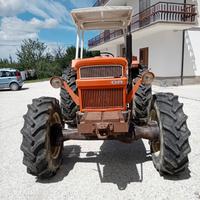 Trattore AGRICOLO A RUOTE