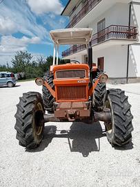 Trattore AGRICOLO A RUOTE