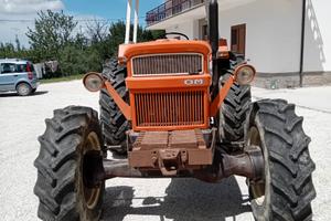 Trattore AGRICOLO A RUOTE