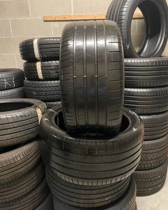 325 35 22 Pirelli Pzero due gomme estive 85%