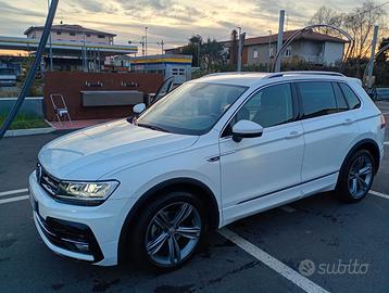 Volkswagen Tiguan 1.5 TSI r-line 130 cv