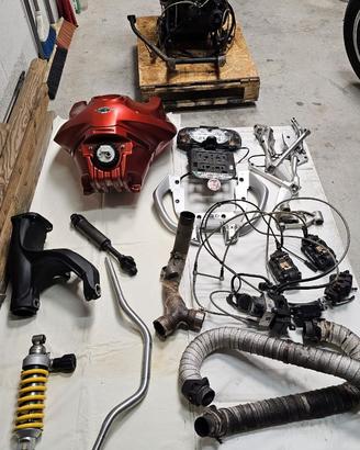 Ricambi x Moto Guzzi Stelvio 1200 2011-2016