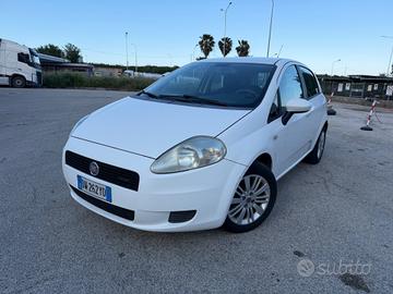Fiat Grande Punto 1.3 MJT 75 CV 5 porte Dynamic