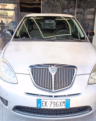 LANCIA Ypsilon 1.2 69 CV Unyca