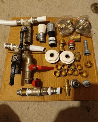 rubinetti +varia merce