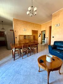 Appartamento al primo piano in zona centrale