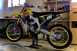 Suzuki RMZ 250 2023  ufficiale