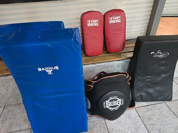 palestra pesi, manubri panca spinning tappeto