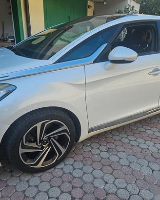DS 5 Bluehdi Sport Chic