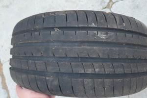 Gomma GoodYear Estiva 225/40 R18
