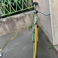 Bici scatto fisso e ruotta libera