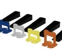 Distanziatore autolivellante per piastrelle