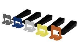 Distanziatore autolivellante per piastrelle