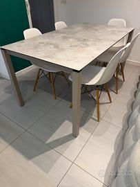 Tavo da pranzo di design