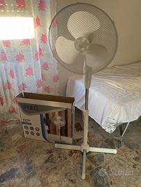 Ventilatore elettrico bianco