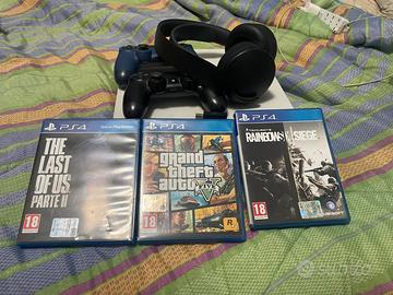 PS4 pro+2 Joypad+Cuffie Bluetooth+3 giochi