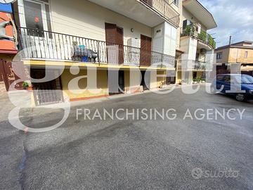 Negozio Mugnano di Napoli [MLV26VCG]