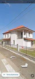 Casa indipendente su 4 LATI