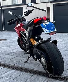 Ducati Hyperstrada 821cc
