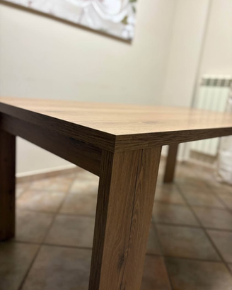 Tavolo effetto legno rovere