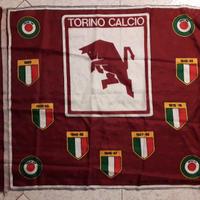 Lotto n. 3 bandiere Torino Calcio + n. 2 sciarpe