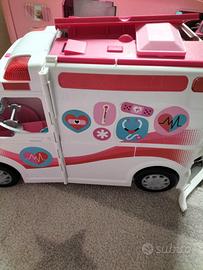 Ambulanza Barbie