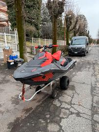 Moto d’acqua see doo sprk