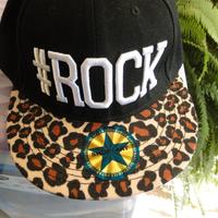 Cappello trendy per ragazza