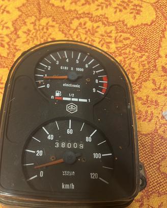 Contachilometri vespa cosa 1