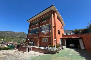 4 LOCALI A TIVOLI