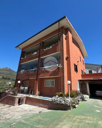 4 LOCALI A TIVOLI
