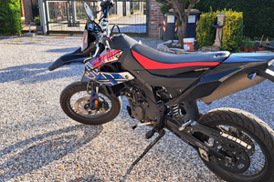 Moto patente A1, aprilia SX 125 4t