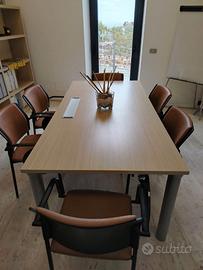 Arredo S. Riunioni: Tavolo+10 Sedie con ribaltina